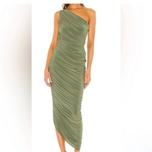 Norma Kamali Diana to the knee Dress size L green